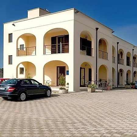 فندق Salento 3*