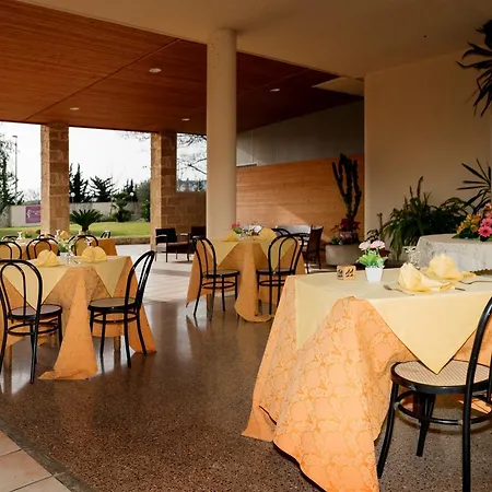Salento 3* スペッキア